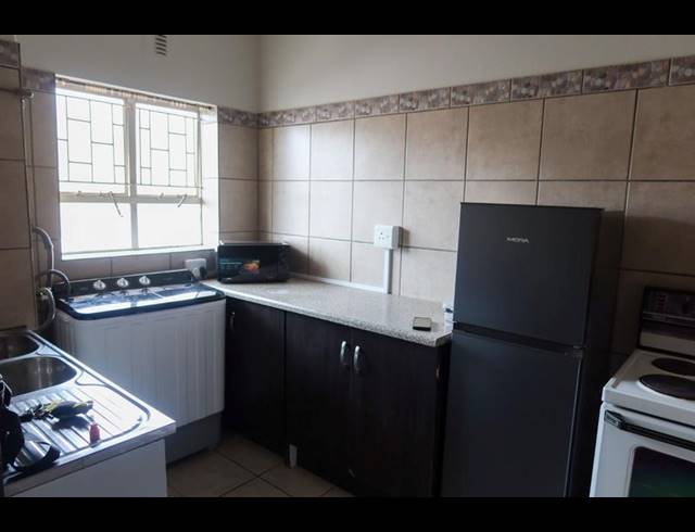 2 BEDROOM PROPERTY TO RENT IN DIE BULT